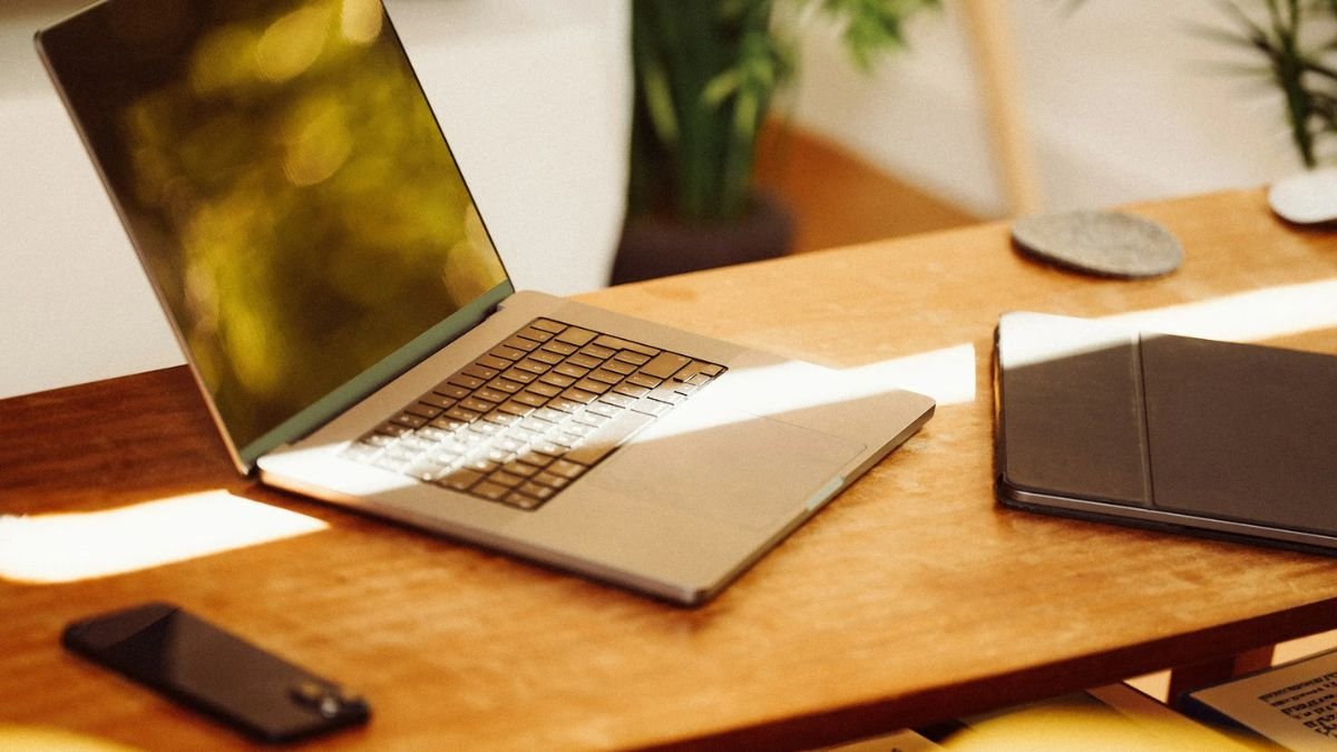 Sinkom: A Complete Guide to Meaning, Use, and Growing Importance